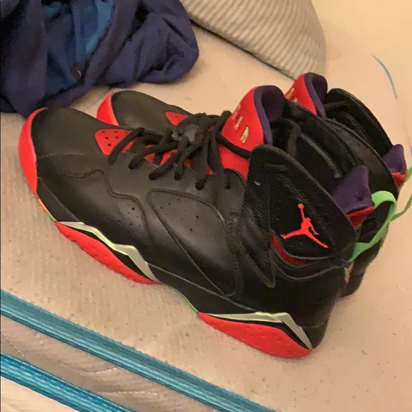 jordan 6 marvin the martian